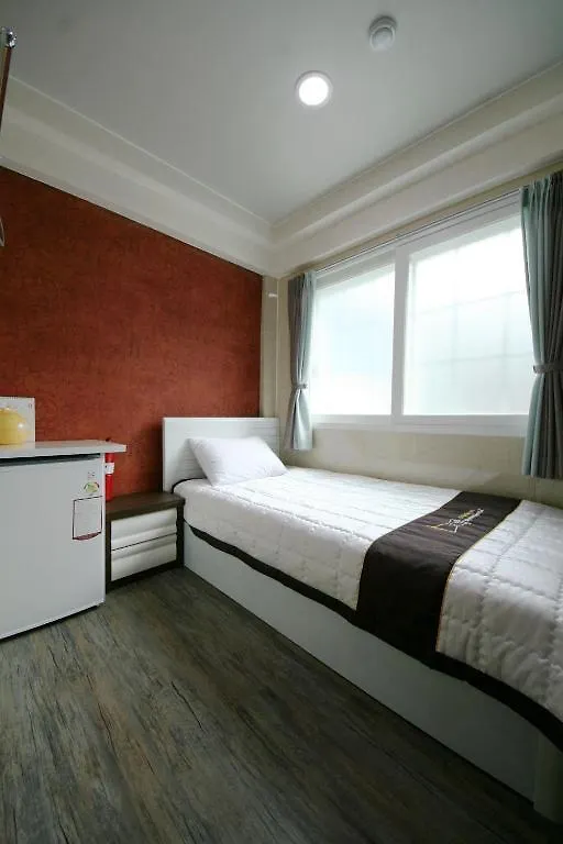 Guesthouse Myeongdong 2 首爾 招待所