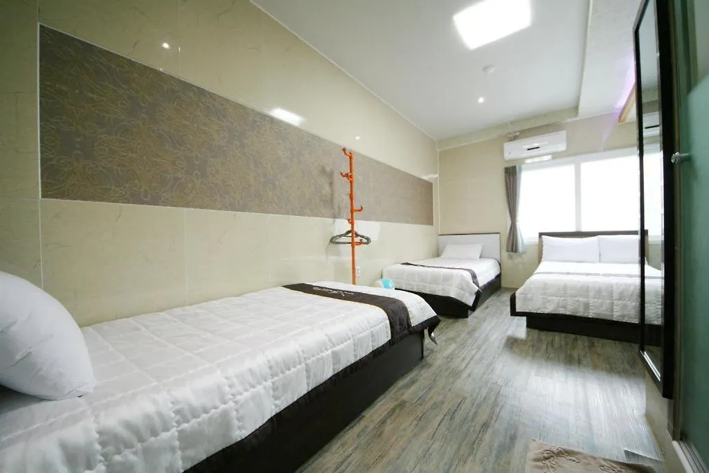 Guesthouse Myeongdong 2 首爾